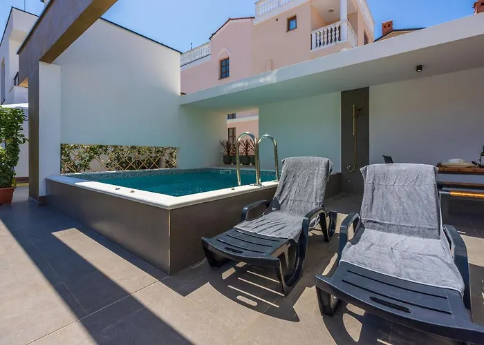 House Neptunia * Medulin