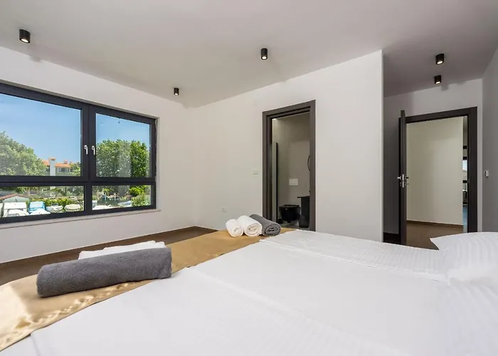 House Neptunia Medulin