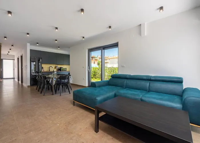 House Neptunia Medulin