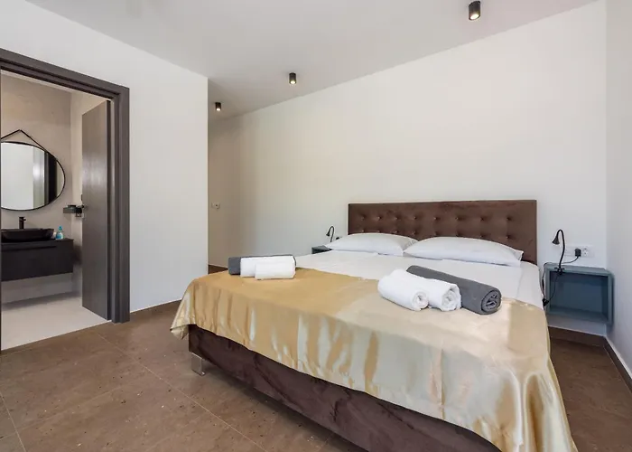 House Neptunia Medulin